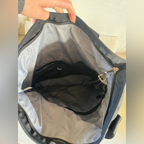 Lululemon Bliss Gym Bag Yoga Bag Travel Bag Black Large!! - Picture 6 of 9